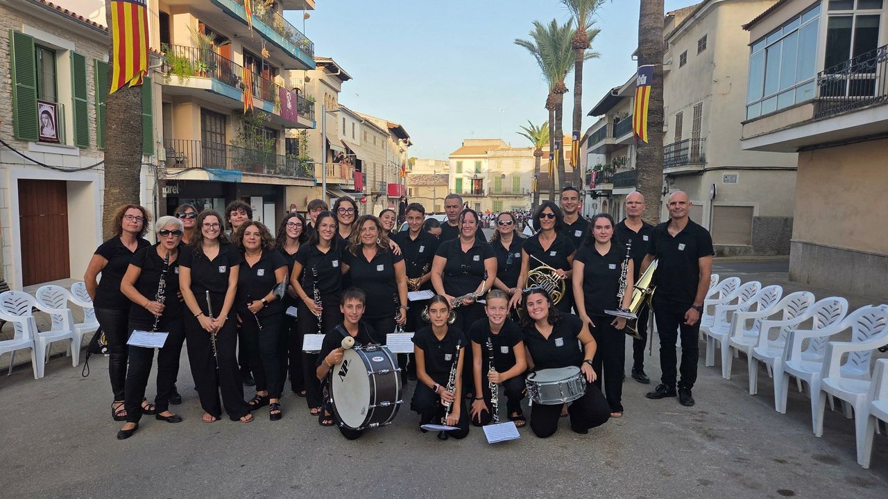 Celebrem L'aniversari Amb Nadales