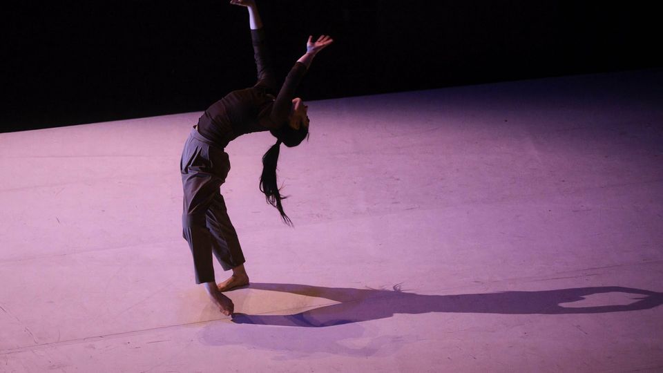 IX TEMPORADA DE DANSA -Mutar, romper, vibrar. Dácil González y Carmen Fumero