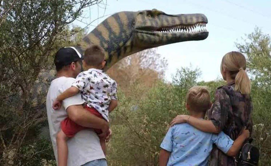 Excursión a las cuevas del Hams y Dinosaurland