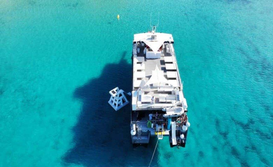 Barco por las calas de Formentera