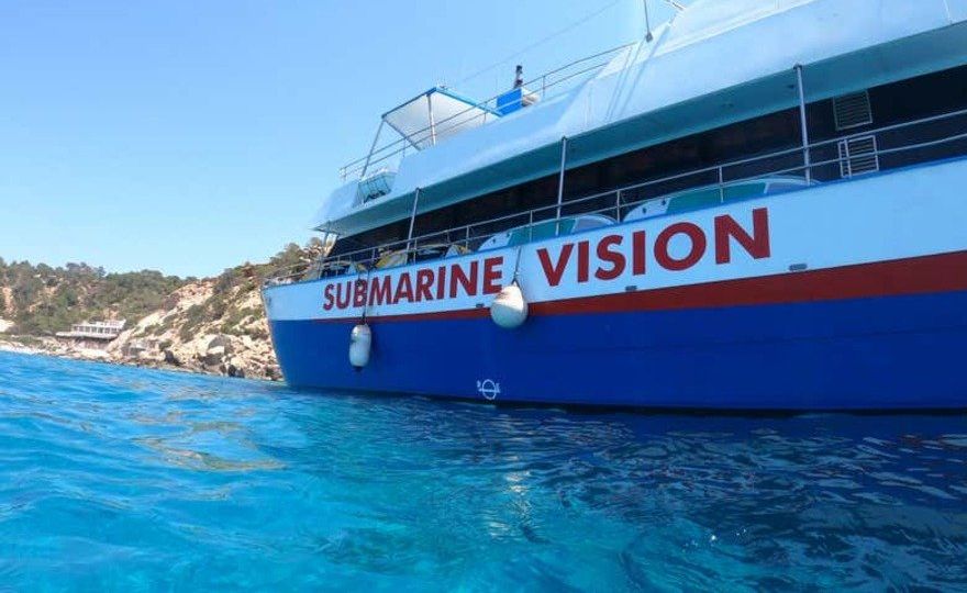 Paseo en barco por Es Vedrá
