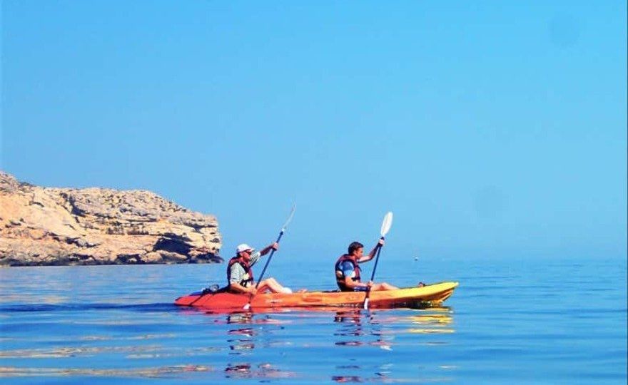 Tour en kayak a la Cueva Azul + Paseo en lancha rápida