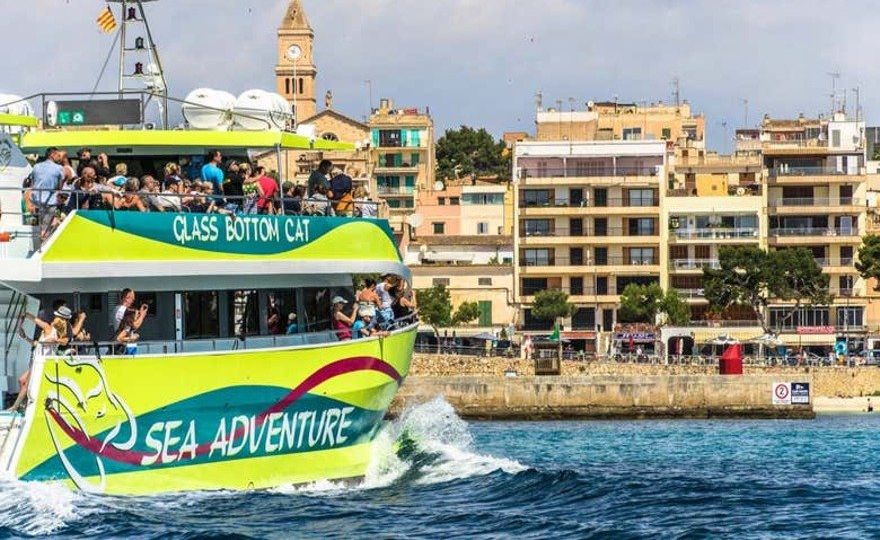 Paseo en catamarán por las calas del sur de Sa Coma