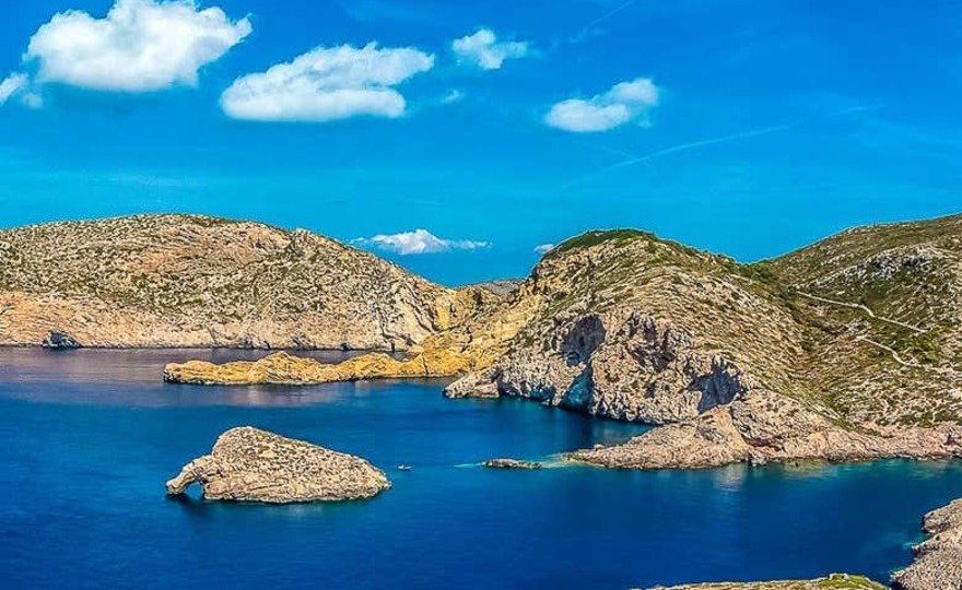 Tour por Cabrera, la vuelta a la isla en barco