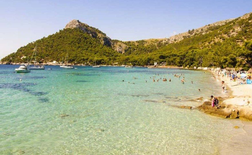 Formentor y mercadillos típicos de Mallorca desde el sur