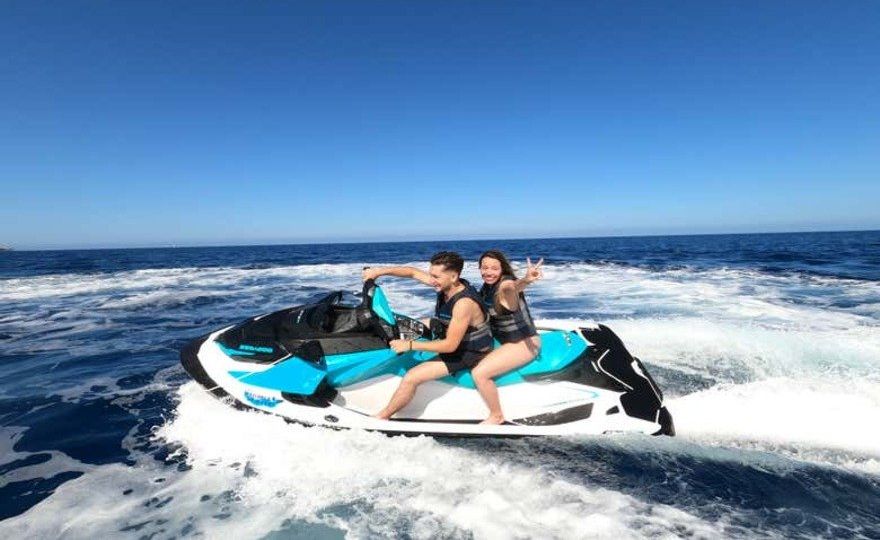 Tour en moto de agua por Caló des Moro