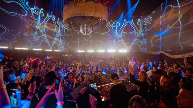 Defected toma Chinois Ibiza con una temporada de house sin concesiones
