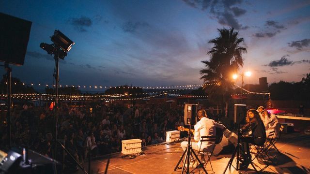Son Estrella Galicia Posidonia celebra diez años de música y territorio en Formentera
